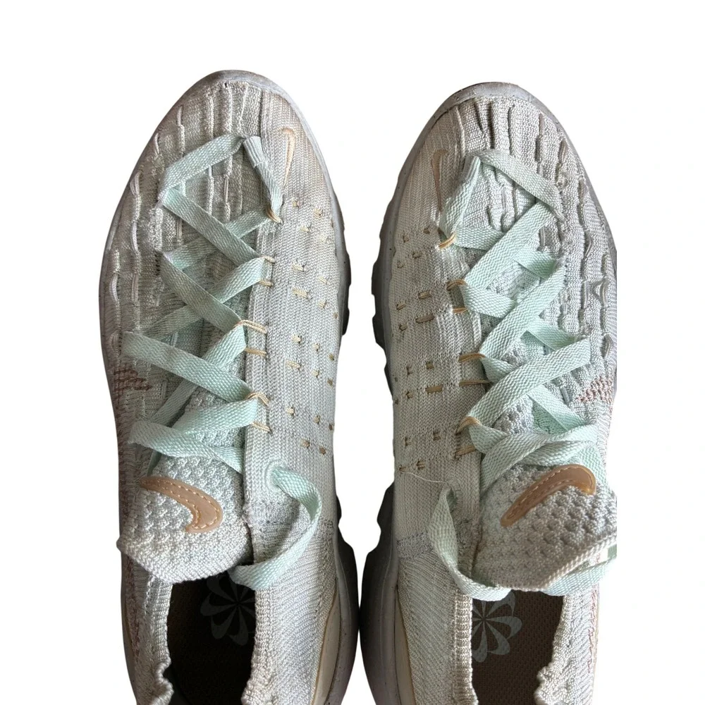 Nike Space Hippie 04 Womens Sneakers Barely Volt Copa CD3476-700 Good Condition